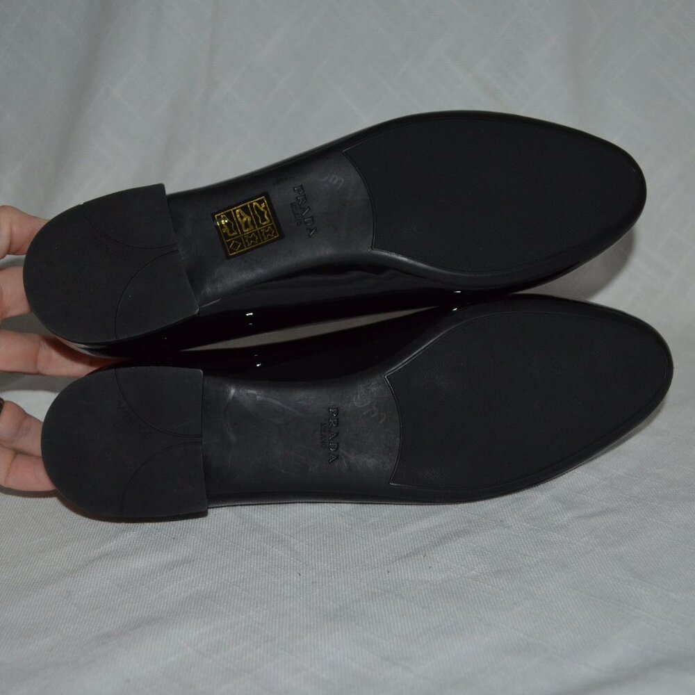 New $950 Sz 37.5 7 Prada Black Patent Leather Logo Ballerina Flat - Picture 10 of 13